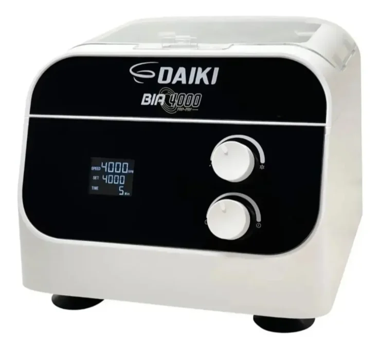 Centrífuga Daiki BIA 4000 PRP PRF 8 tubos vista frontal com display LCD